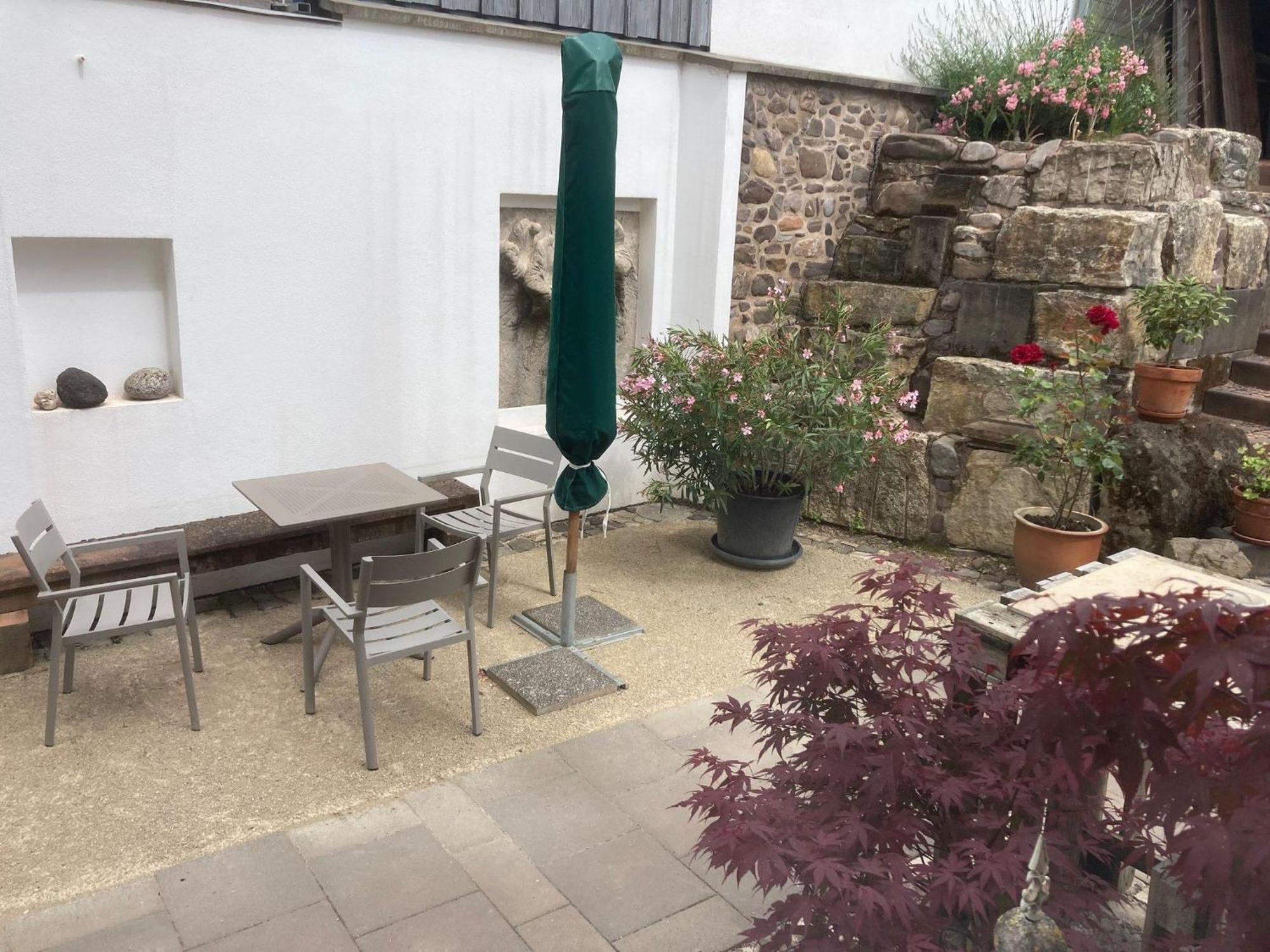 Querhaus Kanzem Luaran gambar